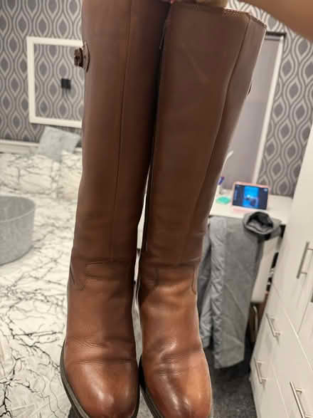 Photo of free High knee boot (Ealing Broadway W7) #2
