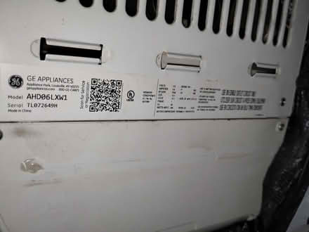 Photo of free Window A/C unit (Capitol Hill) #2