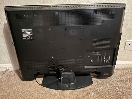 Photo of free Sony Bravia 32-inch LCD TV & Remote (Larne BT40) #3