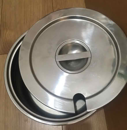 Photo of free Metal food container (Shoreditch) (Shoreditch E2) #1