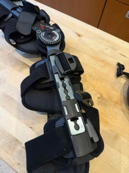 Photo of free Orthopedic knee brace (St Johns Wood NW8) #2