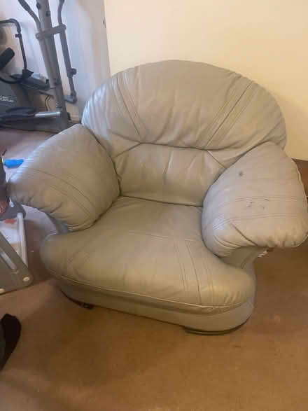 Photo of free leather sofa set (cb8 7bj) #3