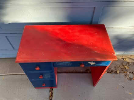 Photo of free Kid’s desk (Jefferson County) #3