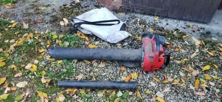 Photo of free Garden Leaf blower/Vac (Chipping Norton OX7) #1