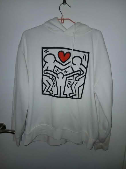 Photo of free Clothes/toy bundle (UB5) #1