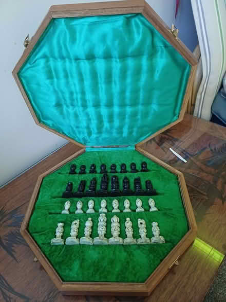 Photo of free Presentation Chessboard (Cherwell Heights OX16) #2