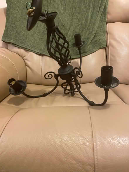 Photo of free Pendant light fitting (Wentnor SY9) #2