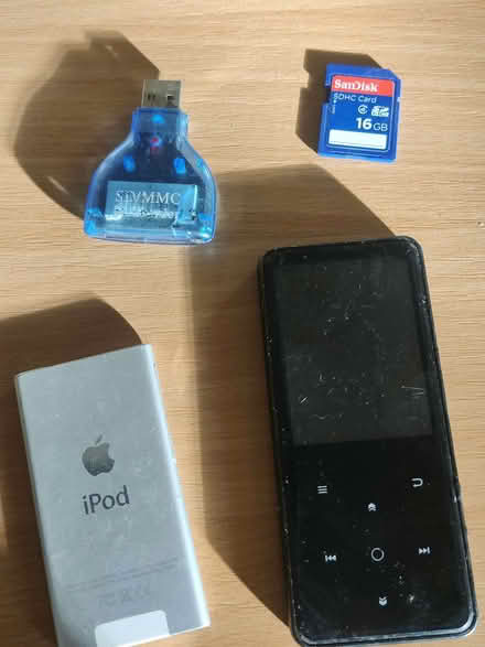 Photo of free iPad /various storage (Penwortham Lane PR1) #1