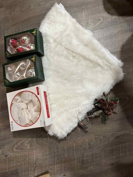 Photo of free Tub of Christmas (Marysville) #1