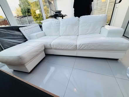 Photo of free sofa & pouffe (Panshanger AL7) #4