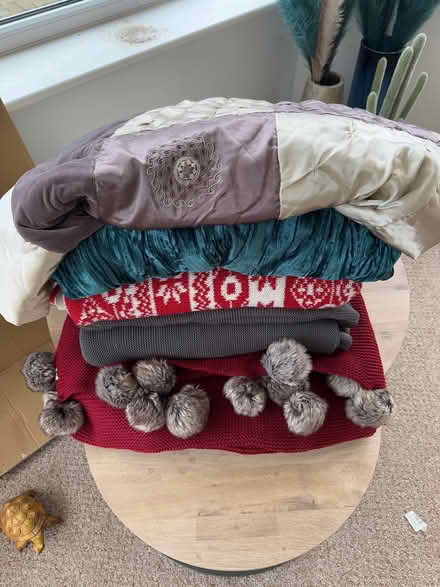 Photo of free Bundle of throws and blankets (Stanford-Le-Hope SS17) #1