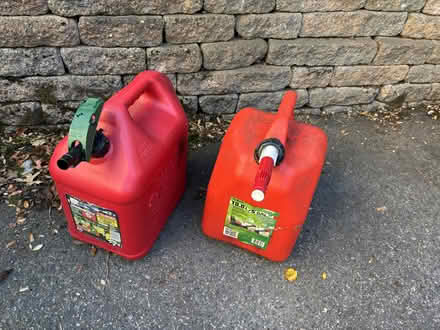 Photo of free 5 gallon gas cans (Somerville, MA) #1