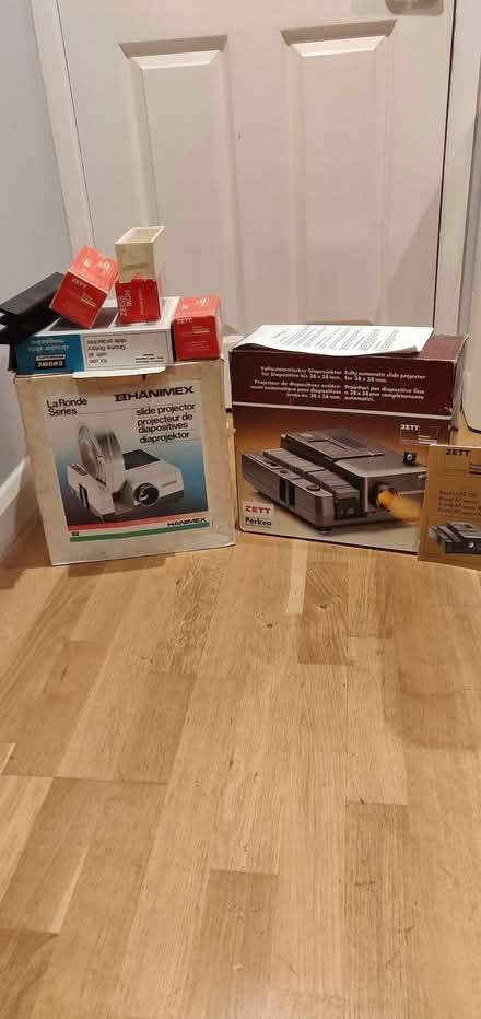 Photo of free 2 slide projectors (Eastbourne BN22) #1
