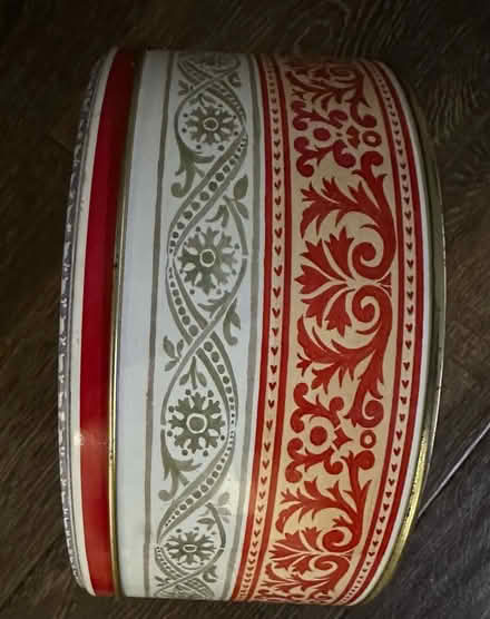Photo of free Cake/Biscuit Tin (Chigwell IG7) #3