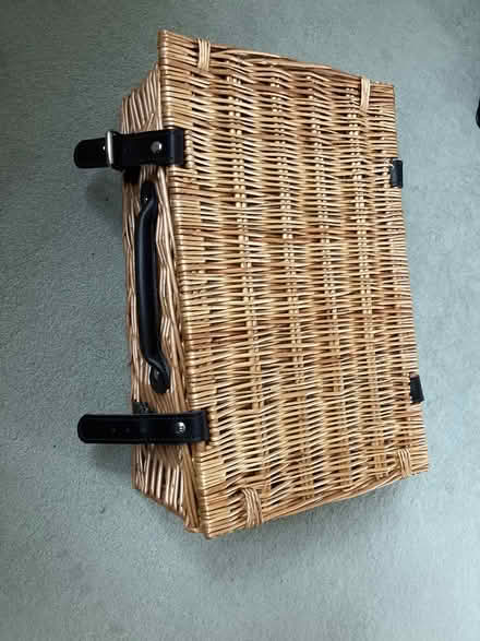 Photo of free Wicker hamper box (GU24 Bisley) #1