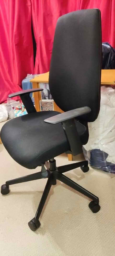 Photo of free Office chair (Rotherhithe SE16) #1