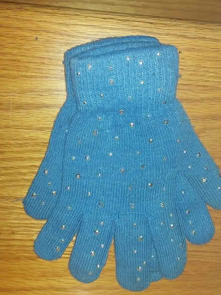 Photo of free Various Gloves (Richmond Hill) #2