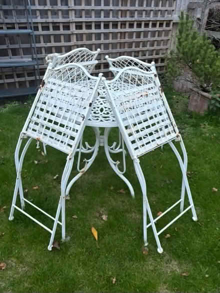 Photo of free Garden table & chairs - 2 different (Marston OX3 0) #3