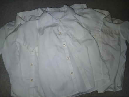 Photo of free Clothes/toy bundle (UB5) #3