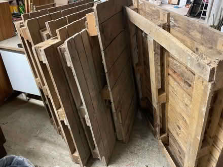 Photo of free 6 pallets (Garden Walk CB4) (Cambridge CB4) #1