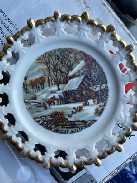 Photo of free Display plates (Hoo Rochester ME3) #2