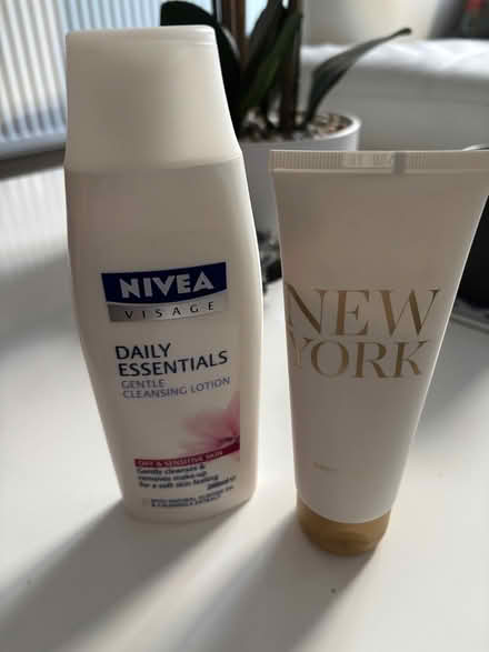 Photo of free Cleanser and body lotion (Egerton Park CH42) #1