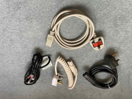 Photo of free Various cables (West Blatchington BN3) #1