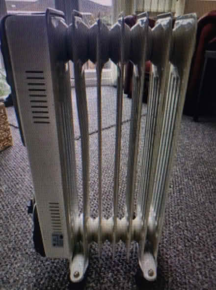 Photo of Large Oil filled Radiator (Liverpool L6) #2