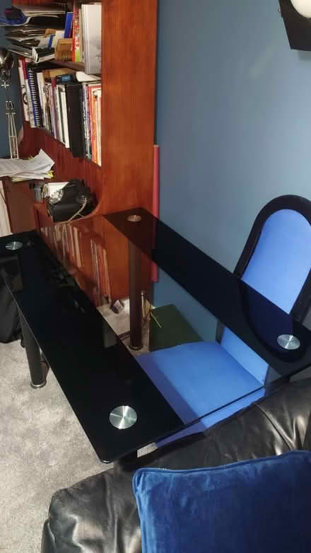 Photo of free Glass Dining table Fulham (New Kings rd SW6) #2