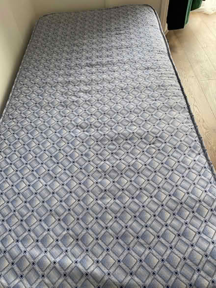 Photo of free Single divan bed (Oxford OX1) #2