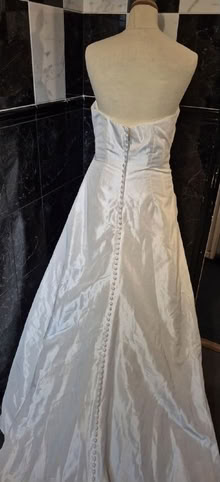 Photo of free Phil Collins Bridal Wedding Dress (Hollinswood TF3) #2
