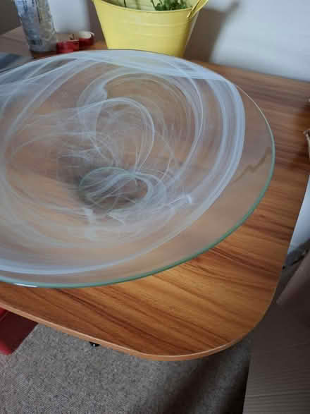Photo of free Glass bowl. (Henley-on-Thames RG9) #2