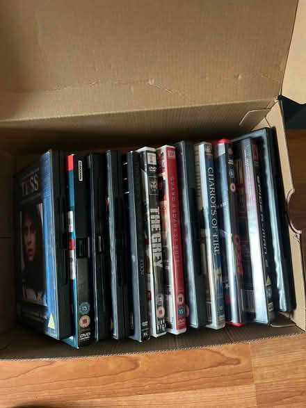 Photo of free DVD Player and a few dvds (Kendal LA9) #3