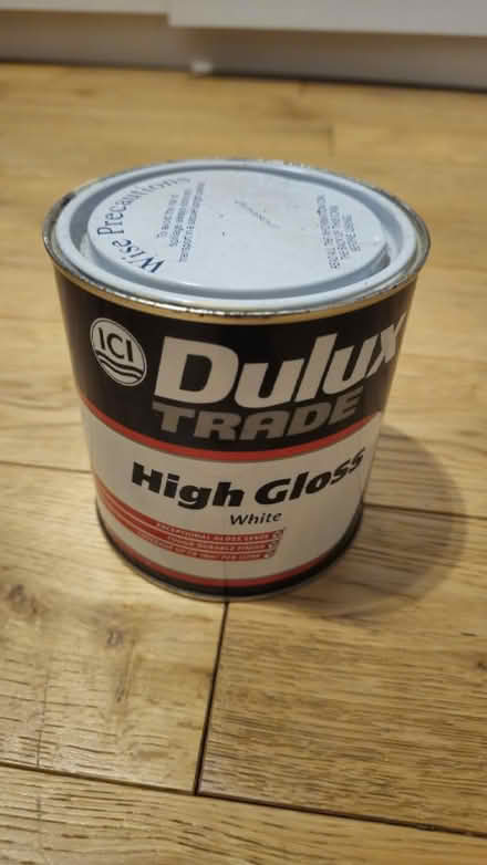 Photo of free White paint (Kent House SE20) #1