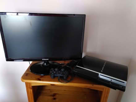 Photo of free Playstation 3 with games (Whitehill EH22) #2