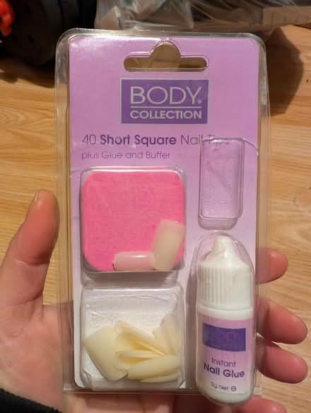 Photo of free False nail kit (Govanhill, G42) #1