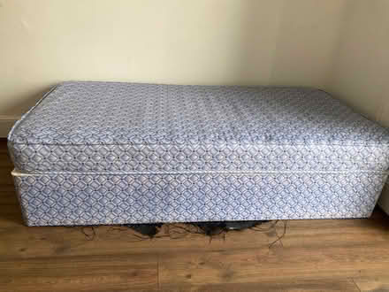 Photo of free Single divan bed (Oxford OX1) #1