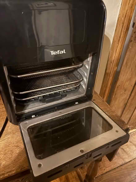 Photo of free Air fryer (Bradford on Avon BA15) #1