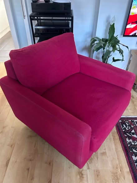 Photo of free Armchair (Stanford-le-Hope SS17) #2