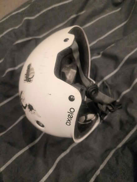 Photo of free Skateboard helmet 55-58cm (SE27) #3