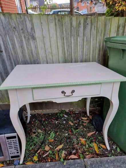 Photo of free Dressing table (Stanmore HA7) #1