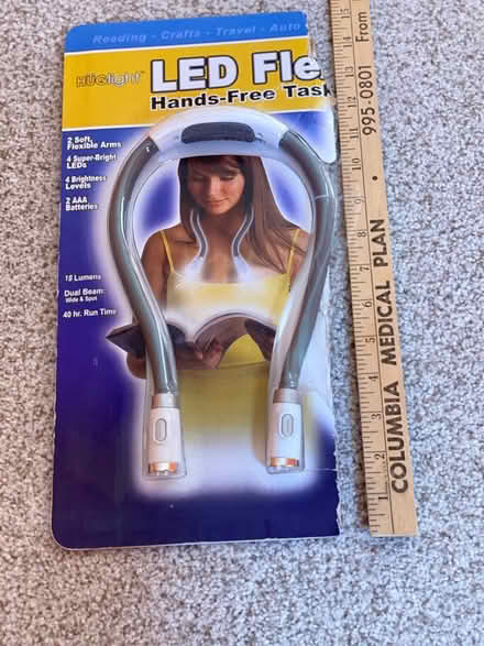 Photo of free Reading Light (East side of Columbia) #1