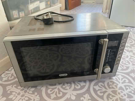 Photo of free Microwave (Eastbourne BN21) #1