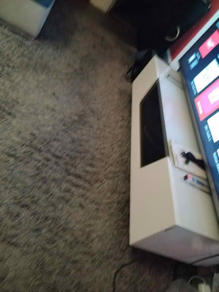 Photo of free TV Stand WHITE (turnpike lane N8) #2