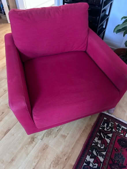 Photo of free Armchair (Stanford-le-Hope SS17) #3