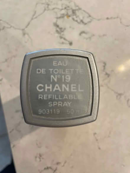 Photo of free Chanel 19 refill spray container (MK17 9BP) #2