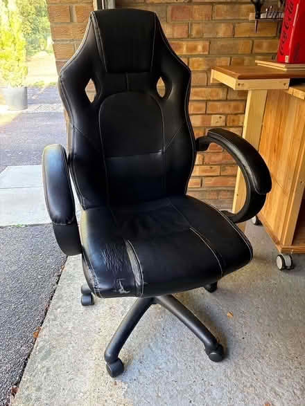 Photo of free office chair (Colchester, CO4 area) #1