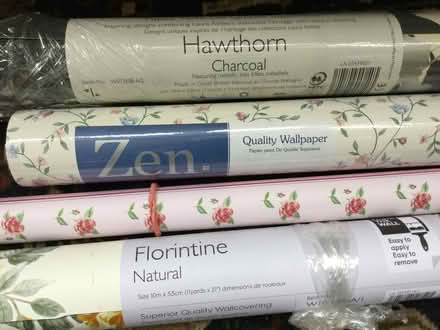 Photo of free Single rolls of Wall paper and one wrapping paper (Summertown OX2) #2