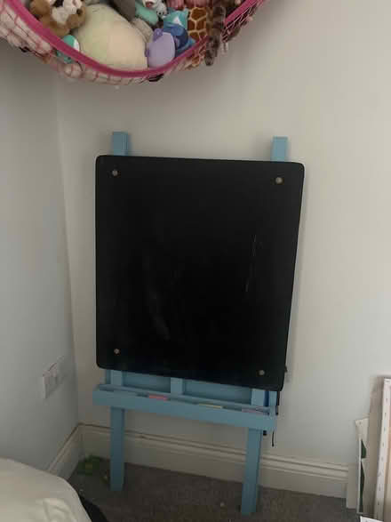 Photo of free Cute kids chalkboard/easel (Battersea SW11) #1