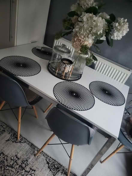 Photo of free Dinnig table (Cheadle hulme SK8) #3